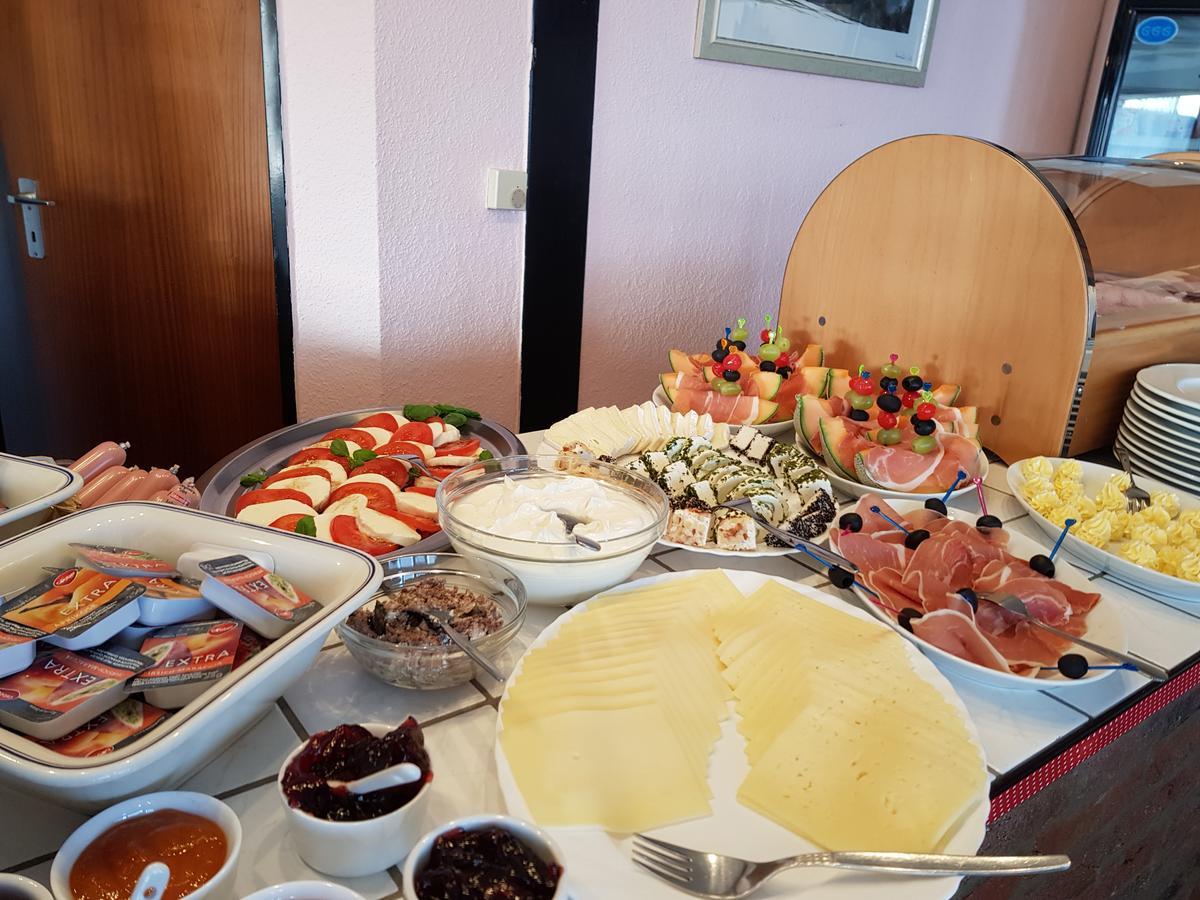 Hotel Garni Julia 리니치 외부 사진